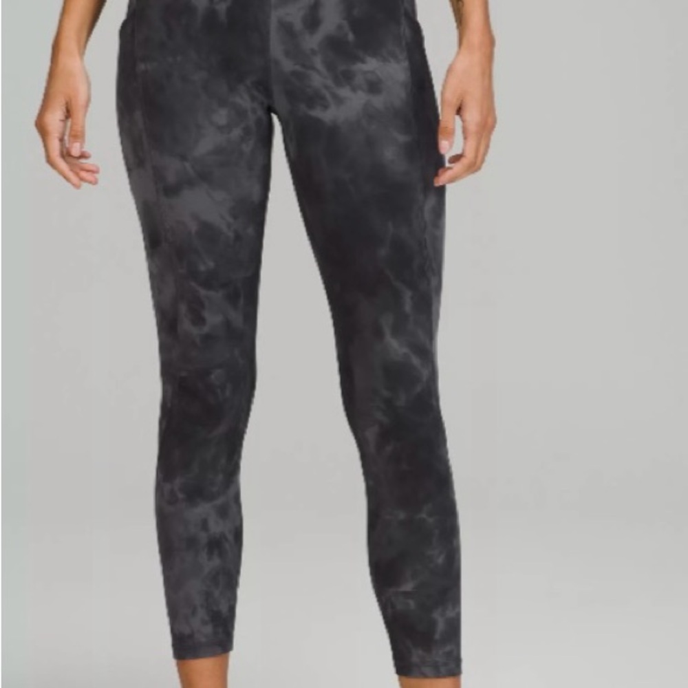 Lululemon Women's Black Tie-Dye Leggings